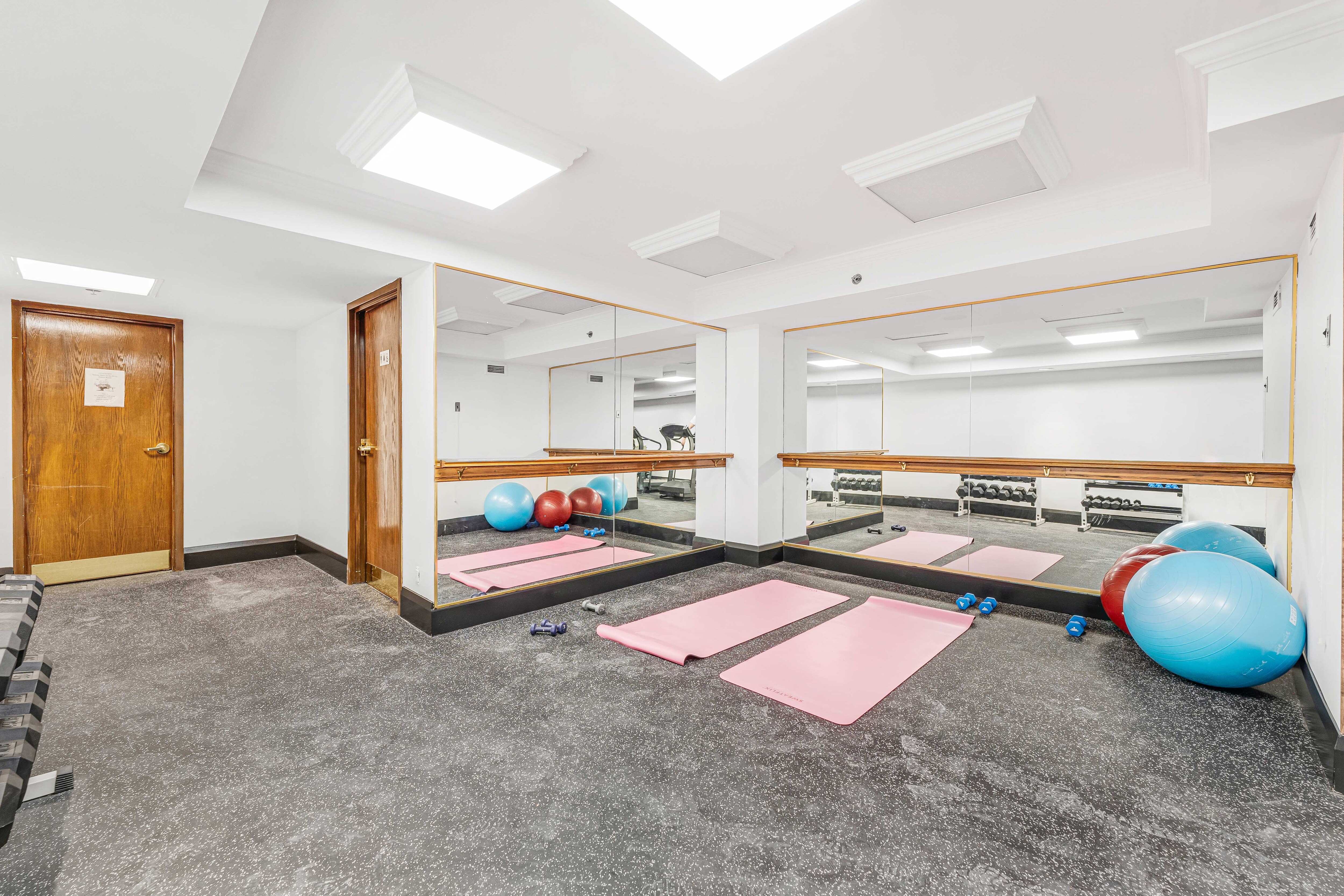 One Bedroom Apartment 10