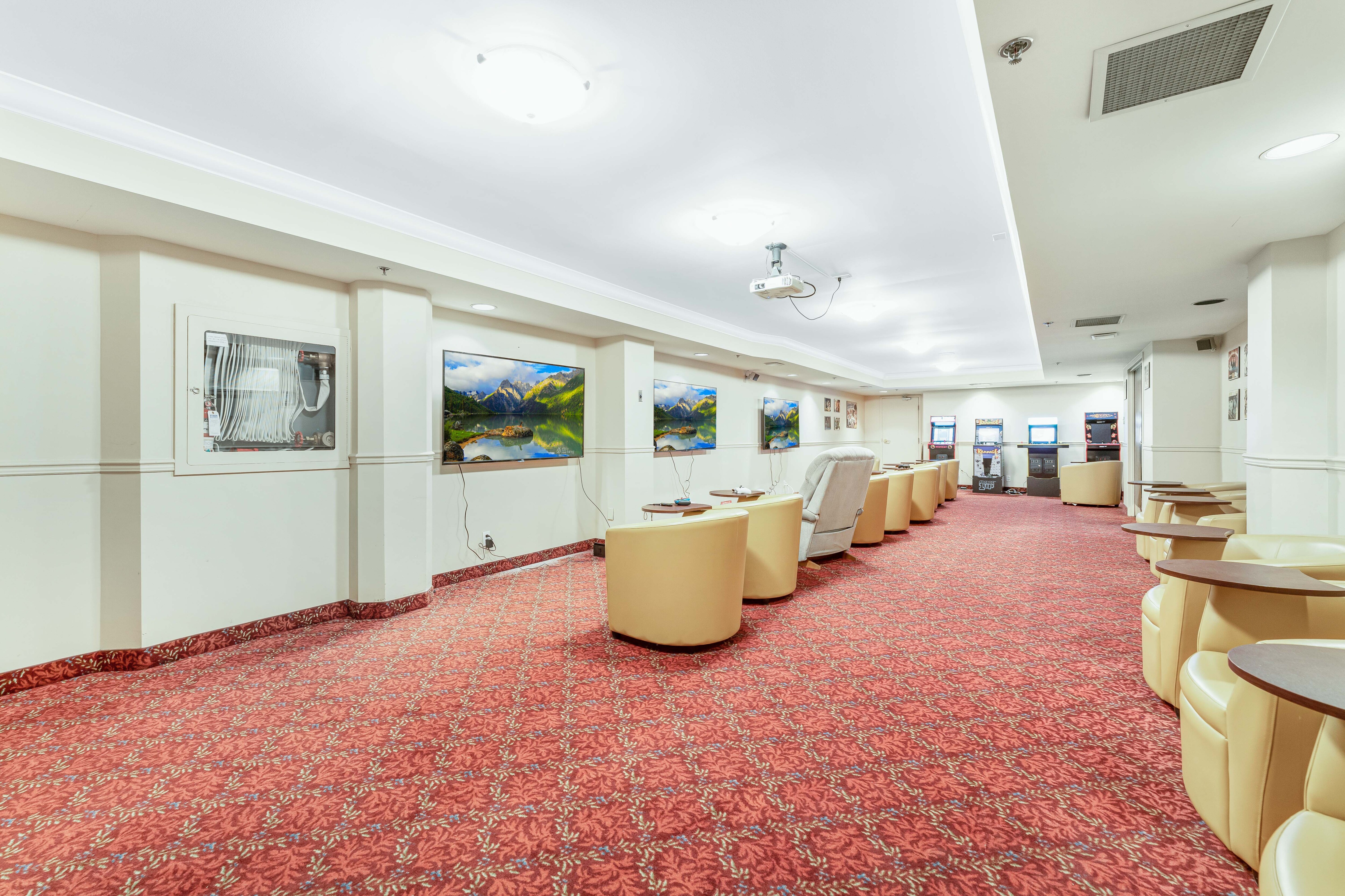 One Bedroom Apartment 13