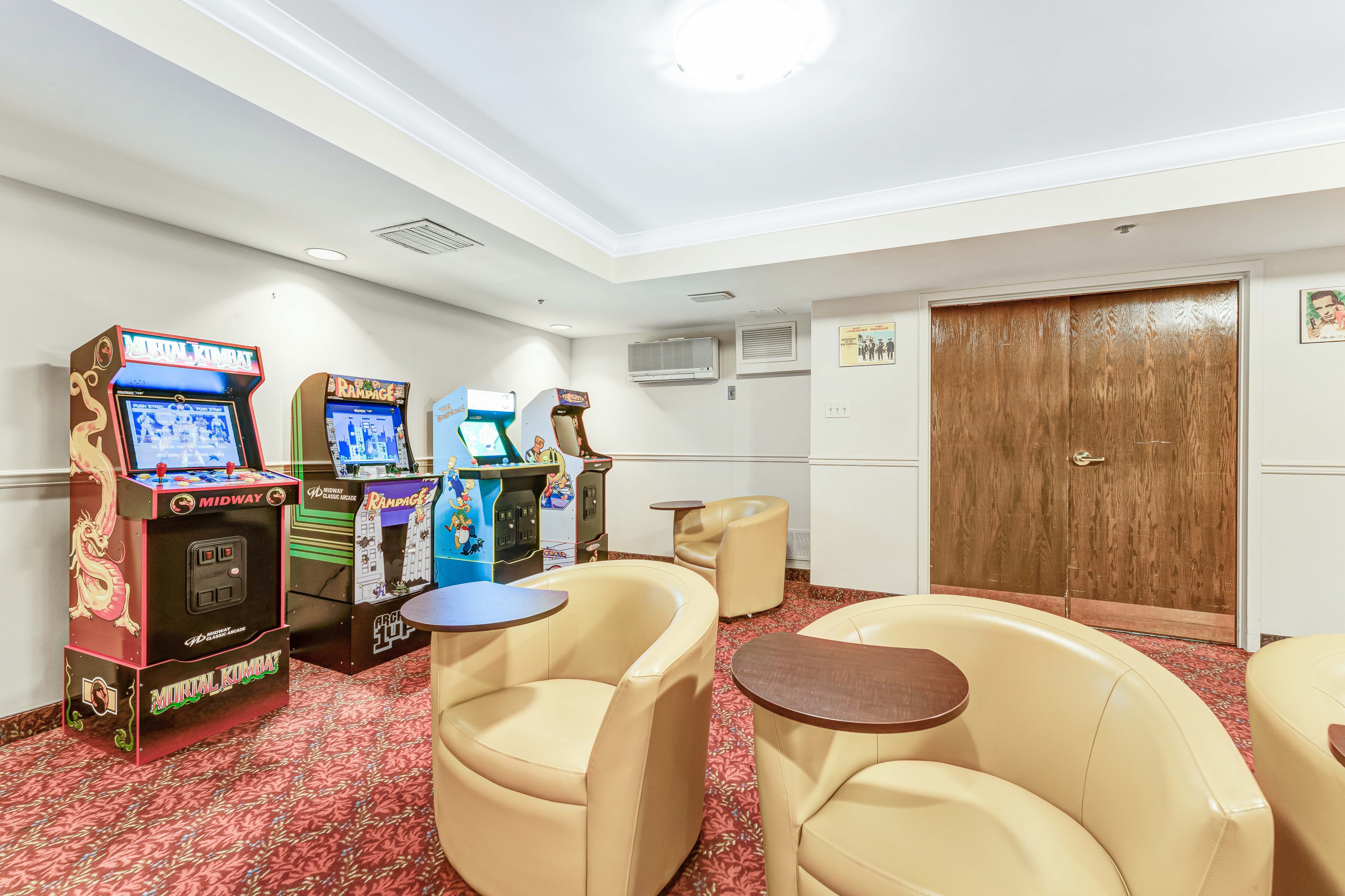 One Bedroom Apartment 14