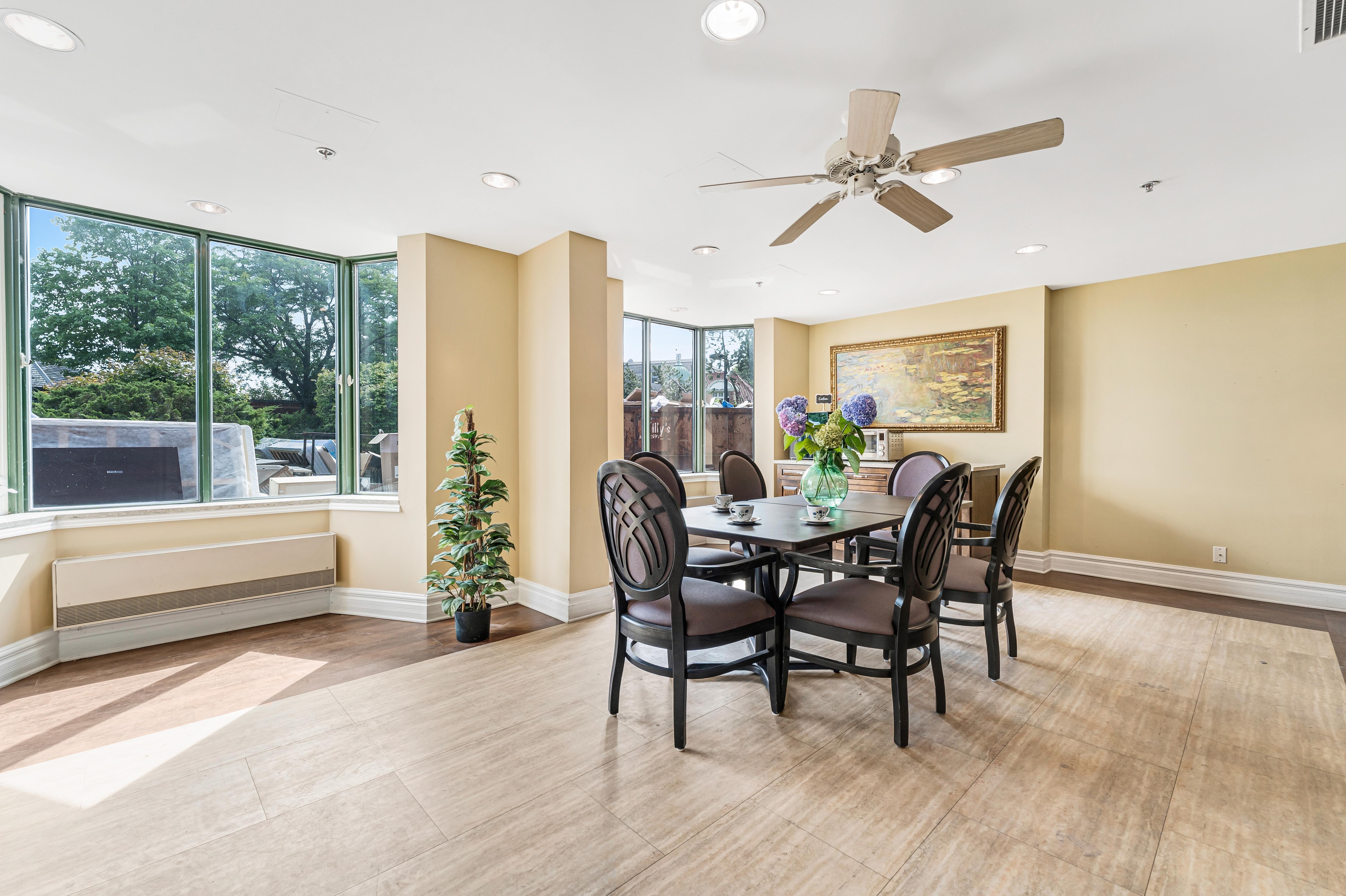 One Bedroom Apartment 17