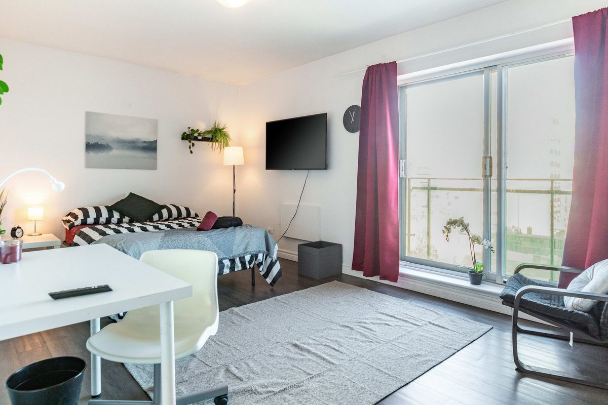 Deluxe + Balcony - 1