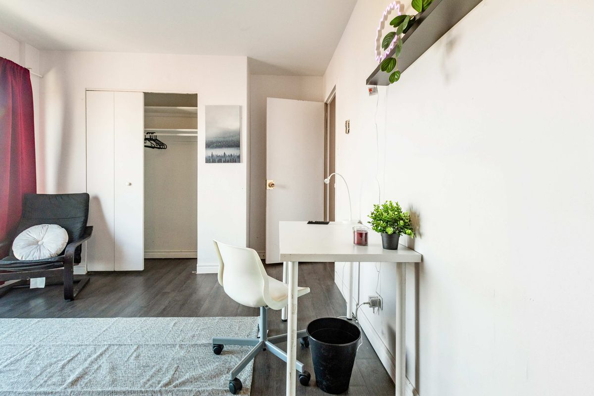 Deluxe + Balcony - 4