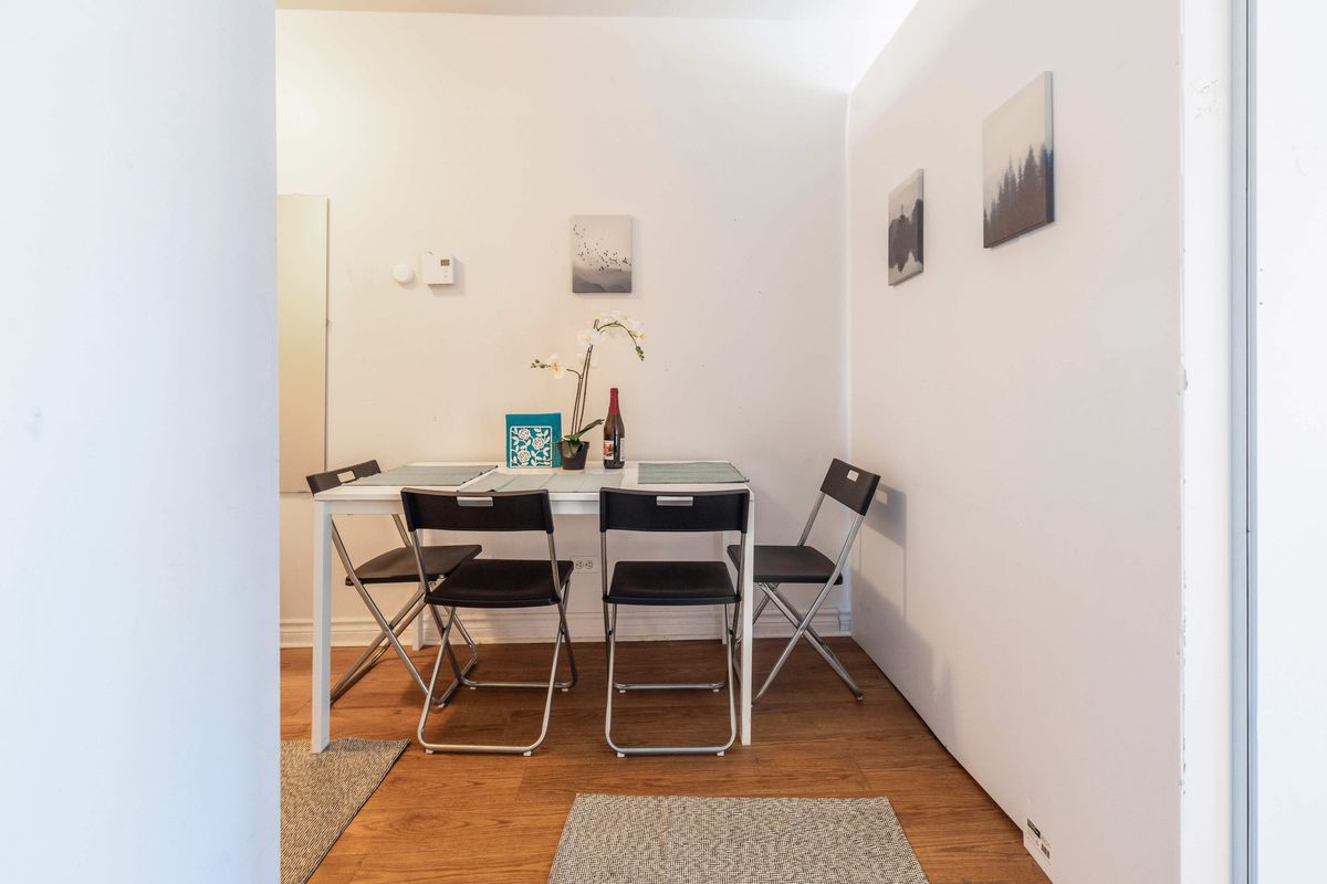 Deluxe + Balcony - 7