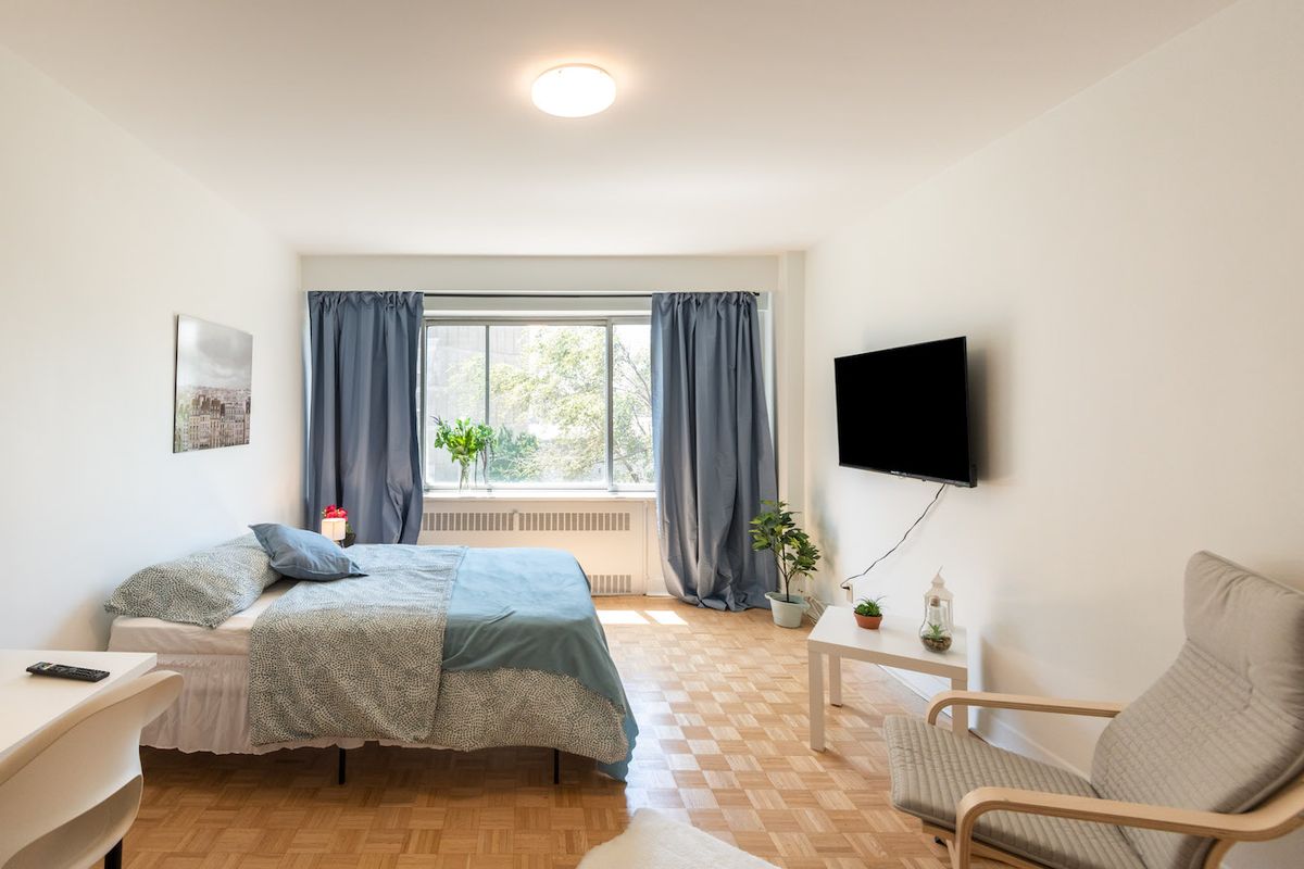 Master + Ensuite Bath - 1