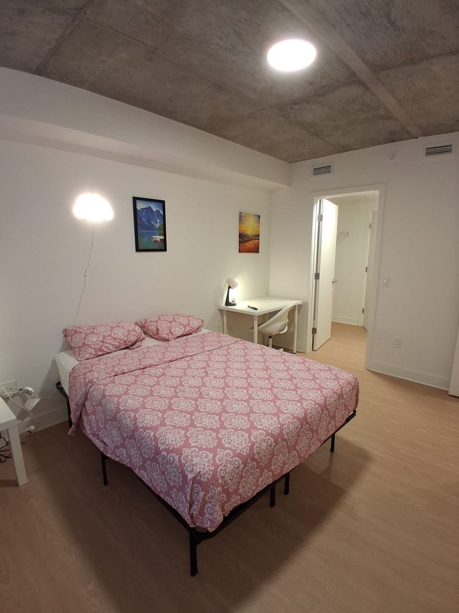 Master + Ensuite Bath - 2