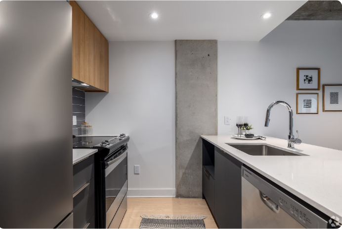 Master + Ensuite Bath - 5